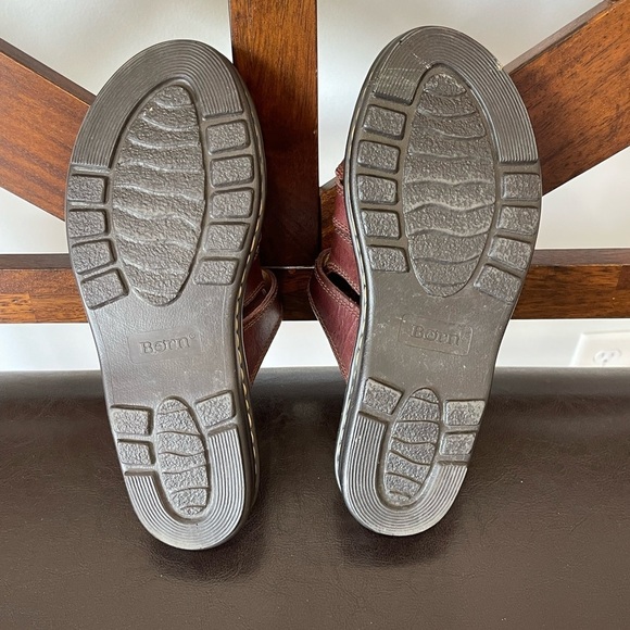 Born Leather sandals in a size 9 slip on slide on brown leather walking dresses - Picture 12 of 17